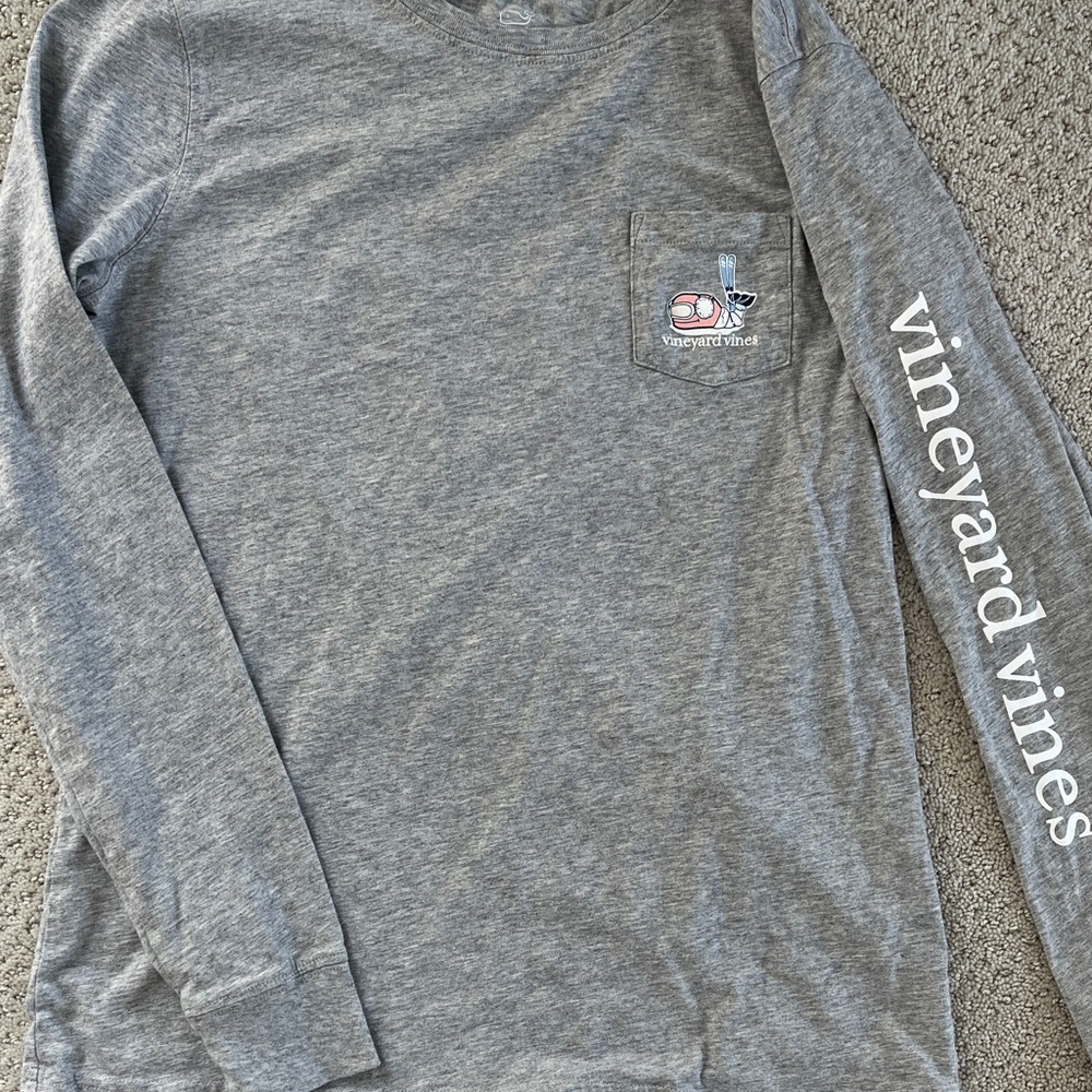 Vineyard Vines Gray Long Sleeve pocket Tee Mens XS / Boys XL